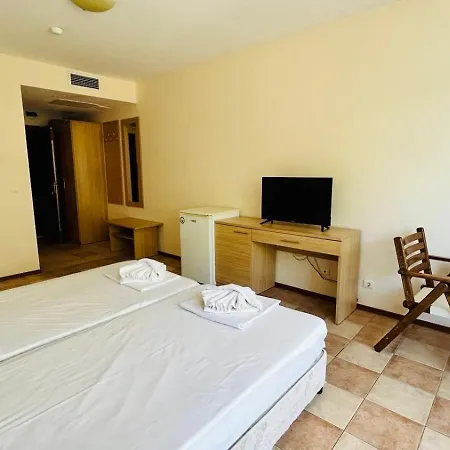 Kaya Atelie 1 Sunny Apartment